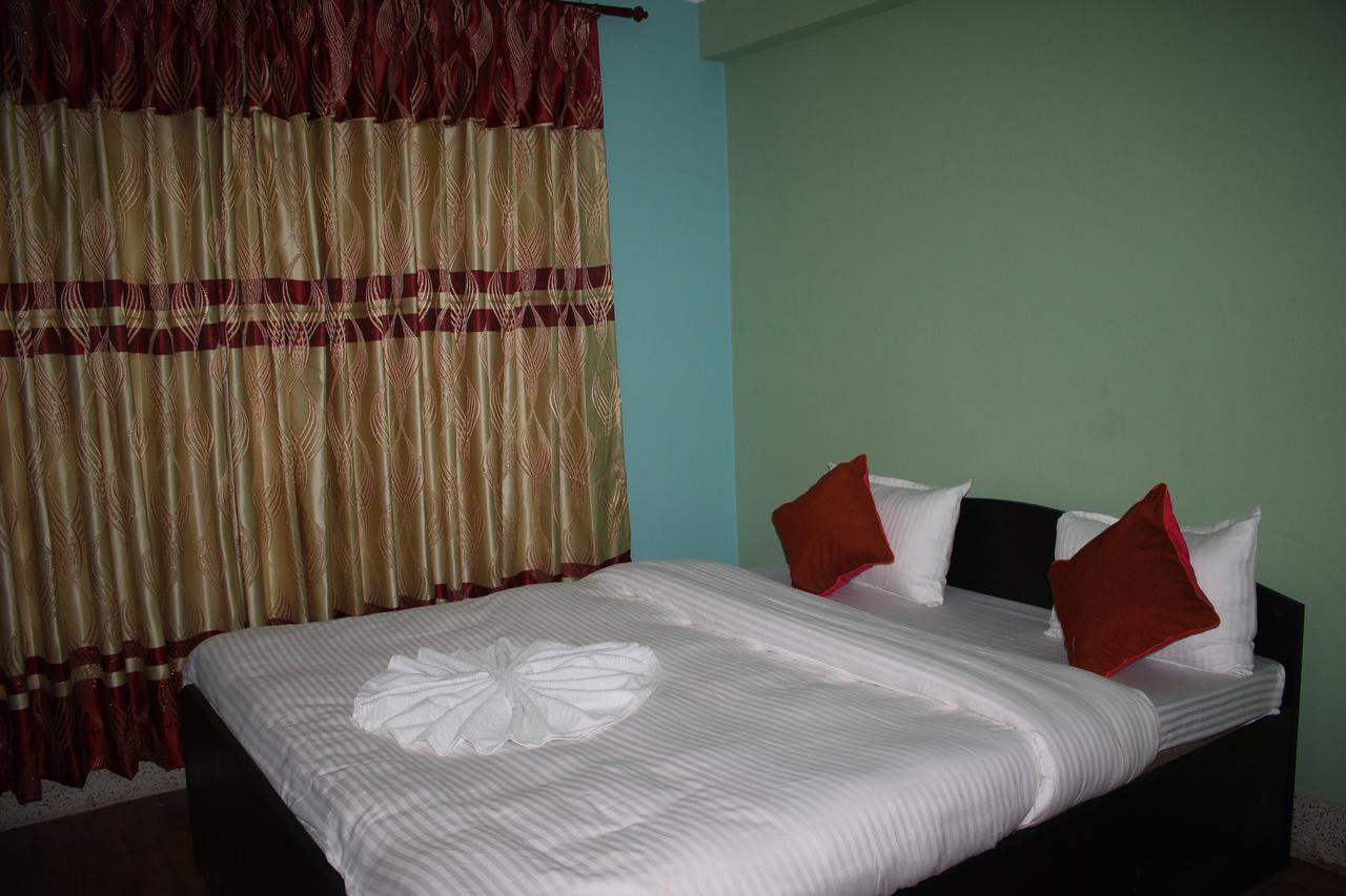 Travellers Dorm Bed & Breakfast Kathmandu Exterior photo