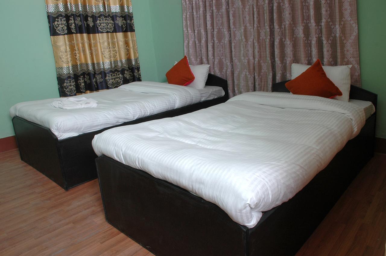 Travellers Dorm Bed & Breakfast Kathmandu Exterior photo