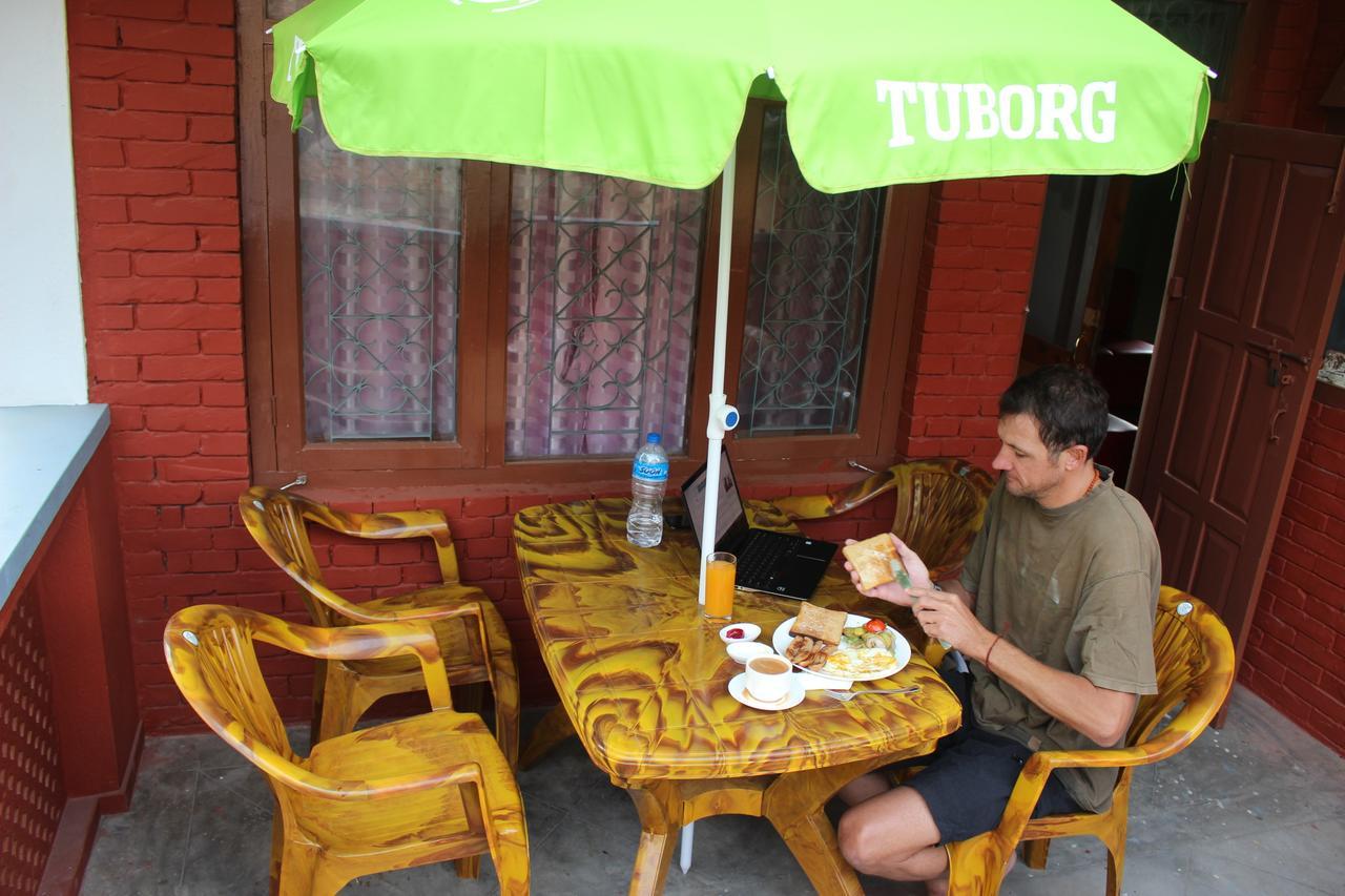 Travellers Dorm Bed & Breakfast Kathmandu Exterior photo