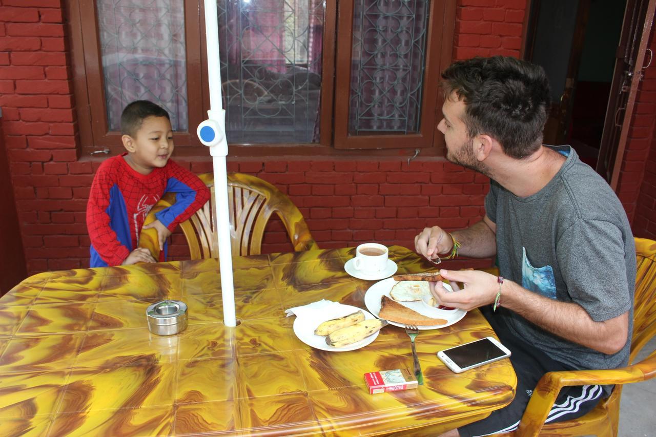 Travellers Dorm Bed & Breakfast Kathmandu Exterior photo