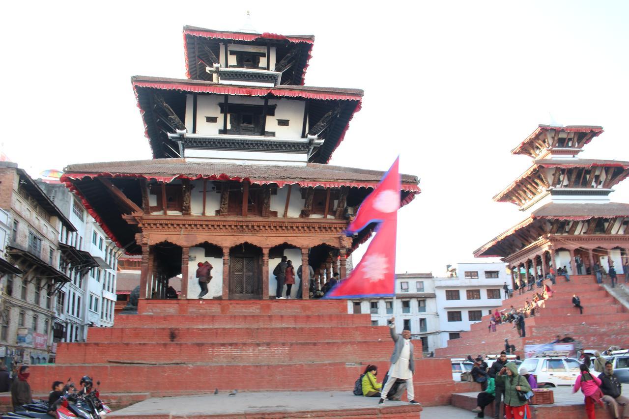 Travellers Dorm Bed & Breakfast Kathmandu Exterior photo