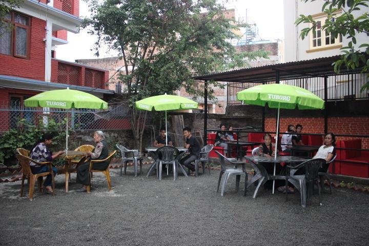 Travellers Dorm Bed & Breakfast Kathmandu Exterior photo